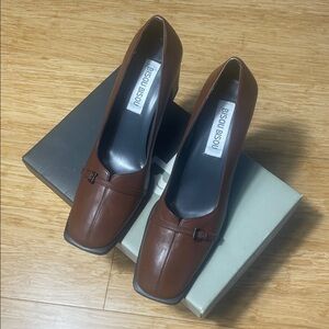 Bisou Bisou Classic Brown Heels